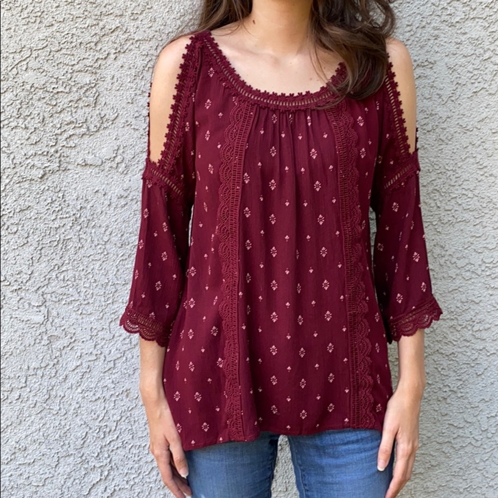 Love on a hanger maroon polka dot cold shoulder crochet blouse 👚 shirt